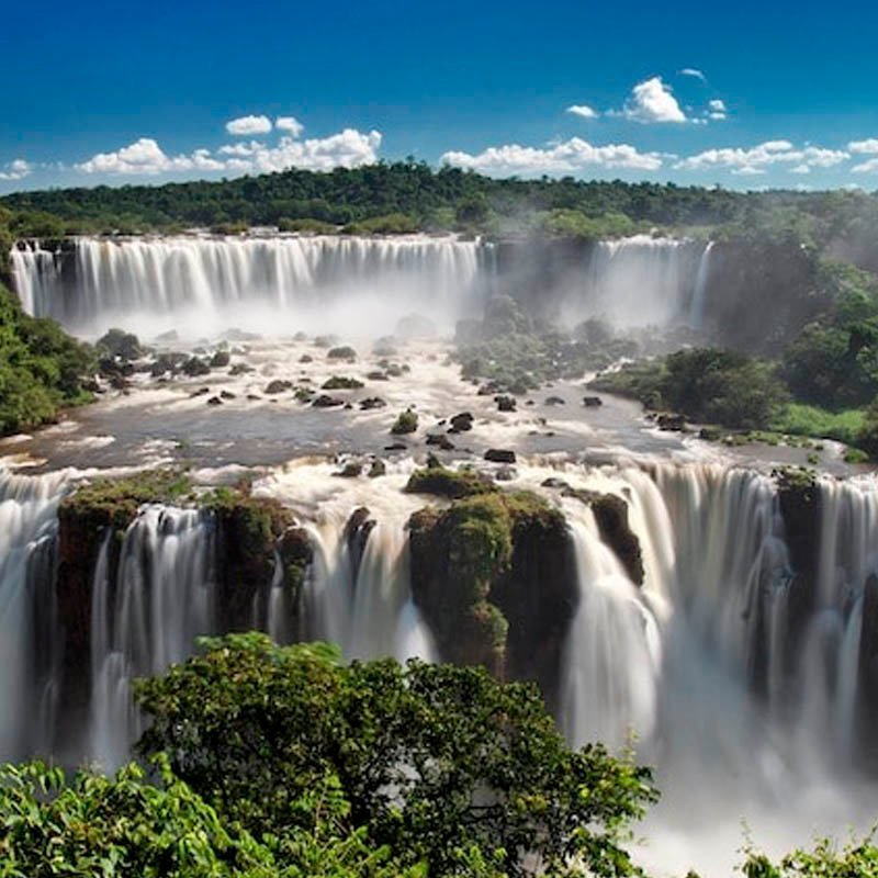 Cataratas-Iguazu-Brasil.jpg
